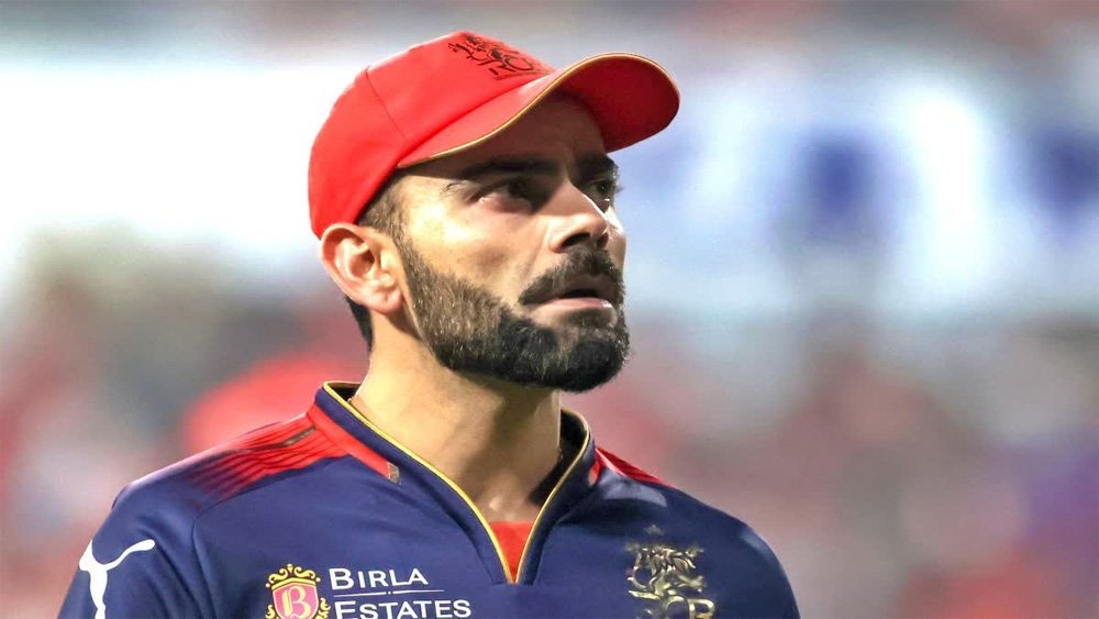विराट कोहली की बढ़ी मुश्किलें, बेंगलुरु भगदड़ मामले में पुलिस में शिकायत दर्ज
