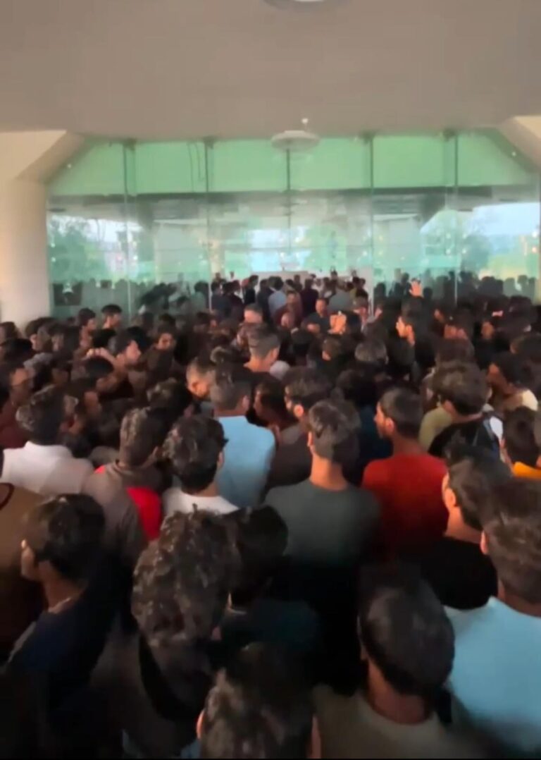 (दुर्ग) आईटीआई भिलाई में छात्र की संदिग्ध मौत पर बवाल, देर रात तक धरने पर बैठे छात्र