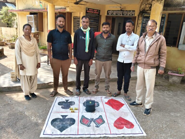(कांकेर) खुडखुडिया नामक जुआ खिलाते चार आरोपीयों को थाना नरहरपुर पुलिस ने किया गिरफ्तार