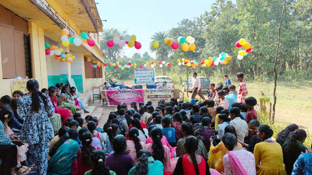(जगदलपुर) बड़े मुरमा स्कूल में धूमधाम से मनाया गया बाल दिवस