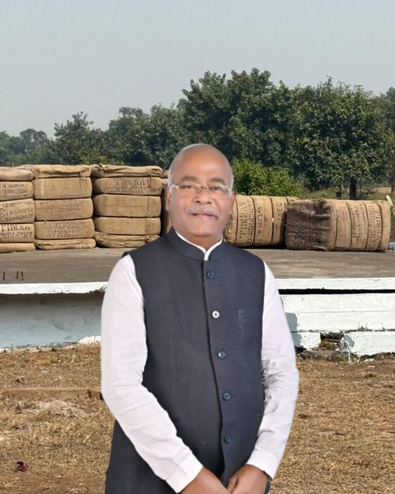(रायपुर) दो घंटे में किसान श्री द्वारिकाप्रसाद को हुआ धान खरीदी का भुगतान