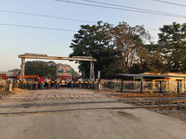 (रायपुर) समपार फाटक क्र. 385 सिद्धबाबा गेट रेलवे समपार फाटक पर मरम्मत के लिये सड़क यातायात बंद रहेगा