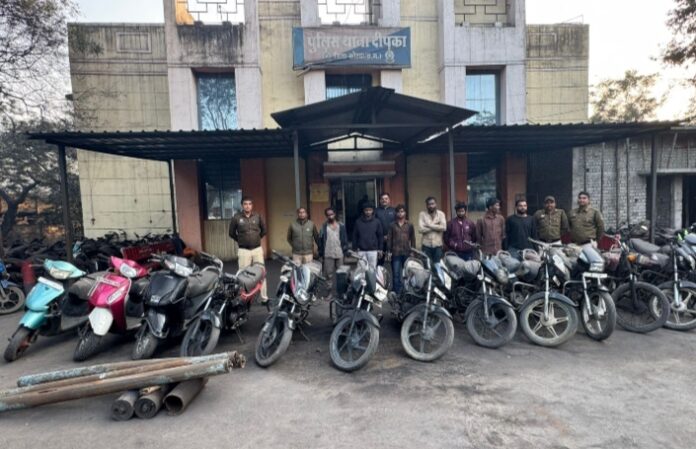(कोरबा) दीपका पुलिस की बड़ी कार्रवाई: बाइक चोरी गिरोह का भंडाफोड़, 14 मोटरसाइकिल व 6 रोलर जप्त