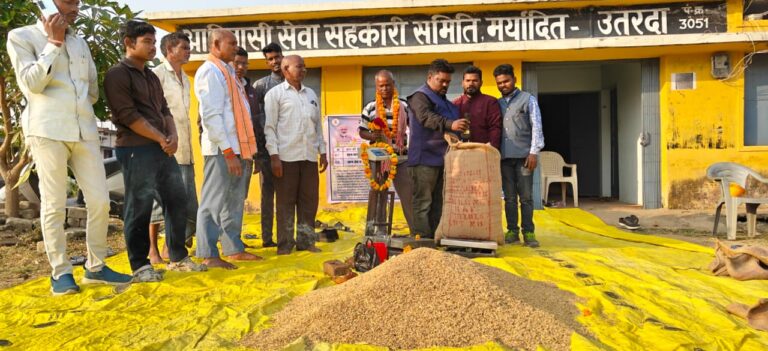 (कोरबा) बक्साही एवं उतरदा उपार्जन केंद्र में धान खरीदी का हुआ शुभारंभ