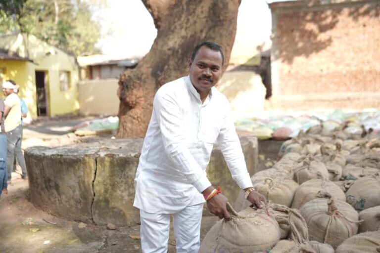 (कोरबा) छत्तीसगढ़ की उन्नत धान खरीदी व्यवस्था से संवर रही किसानों की तकदीर