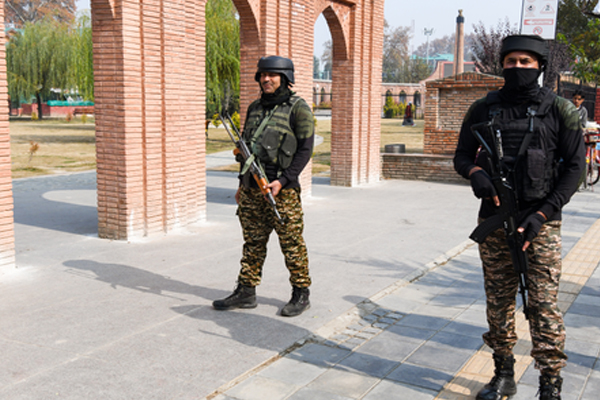 (नई दिल्ली)भारत ने आतंकवाद के विरुद्ध अपने दृढ़ संकल्प को दर्शाते हुए बड़ी कार्रवाई की