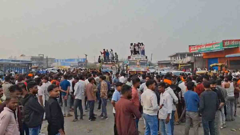 6 साल की मासूम से दरिंदगीः गिरफ्तारी की मांग को लेकर लोगों ने किया चक्काजाम, आरोपी सलमान पर 20 हजार का इनाम घोषित