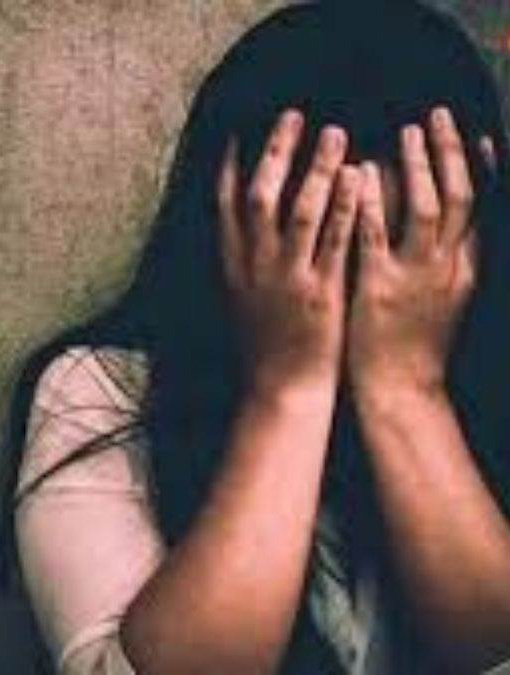 (मेरठ)किशोरी से हैवानियत : बिना मां-बाप की बच्ची, चाची ने डाला केमिकल, भूखा रखा