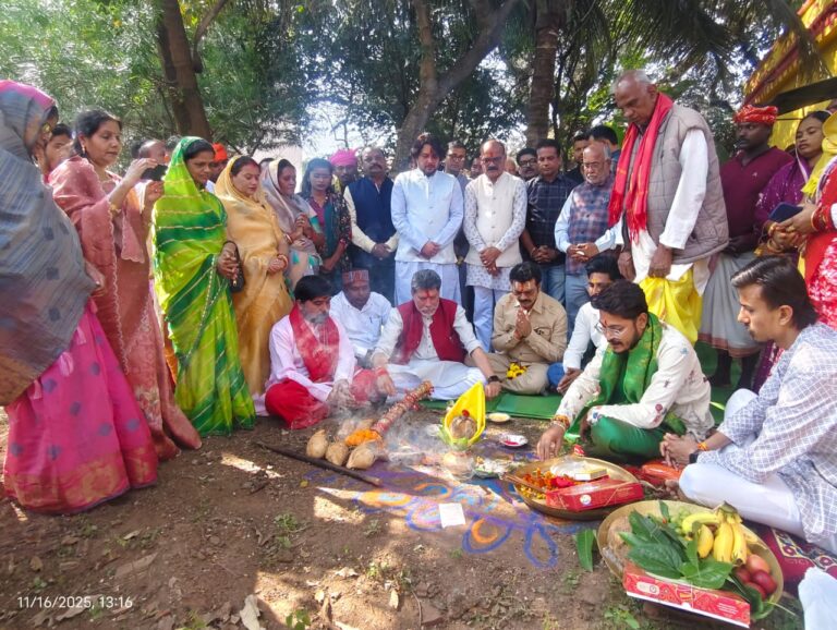 (जगदलपुर) विधायक निधि से मावली माता मंदिर में शेड़ निर्माण कार्य का हुआ भूमिपूजन