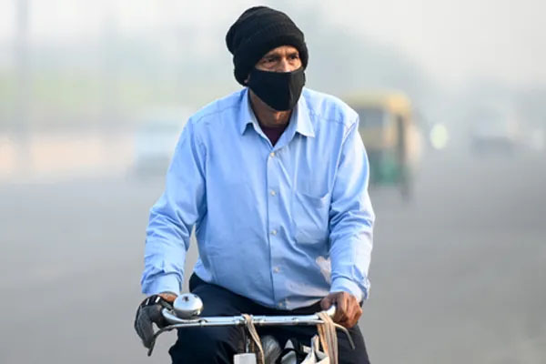दिल्ली-एनसीआर में प्रदूषण ने लिया विकराल रूप, लोगों के स्वास्थ्य पर मंडराया गंभीर संकट