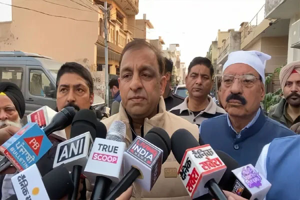 जालंधर वेस्ट में 13 वर्षीय बच्ची के परिवार से मिले नितिन कोहली, तेज़ न्याय और फास्ट-ट्रैक कोर्ट में कार्यवाही का भरोसा