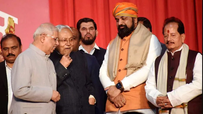 नीतीश कुमार की कैबिनेट में विभागों का बंटवारा, उपमुख्यमंत्री सम्राट चौधरी को मिला गृह विभाग