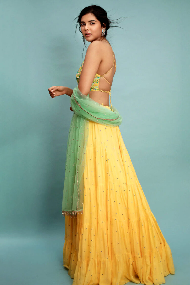 कल्याणी प्रियदर्शन ने शुरू की नई फिल्म की शूटिंग, फैंस किरदार के बारे में जानने के लिए बेताब