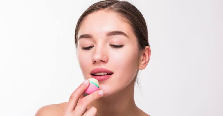 3 दिनों में होंठ बनाएं मुलायम और कोमल, अपनाएं ये 5 तरीके