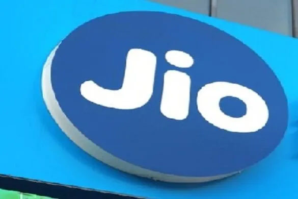 (नई दिल्ली)जीओ का धमाकेदार ऑफर : मात्र 10 रुपए रोज के खर्च में पाएं 35 हजार का फायदा, 90 दिनों की वैलिडिटी के साथ डेटा और कॉलिंग सब फ्री