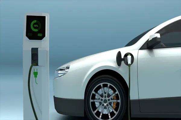 (नई दिल्ली)सस्ती पेट्रोल-डीजल गाडिय़ों ने बिगाड़ा इलेक्ट्रिक वाहनों का खेल; टाटा-ओला का शेयर गिरा, इस कंपनी ने मारी बाजी