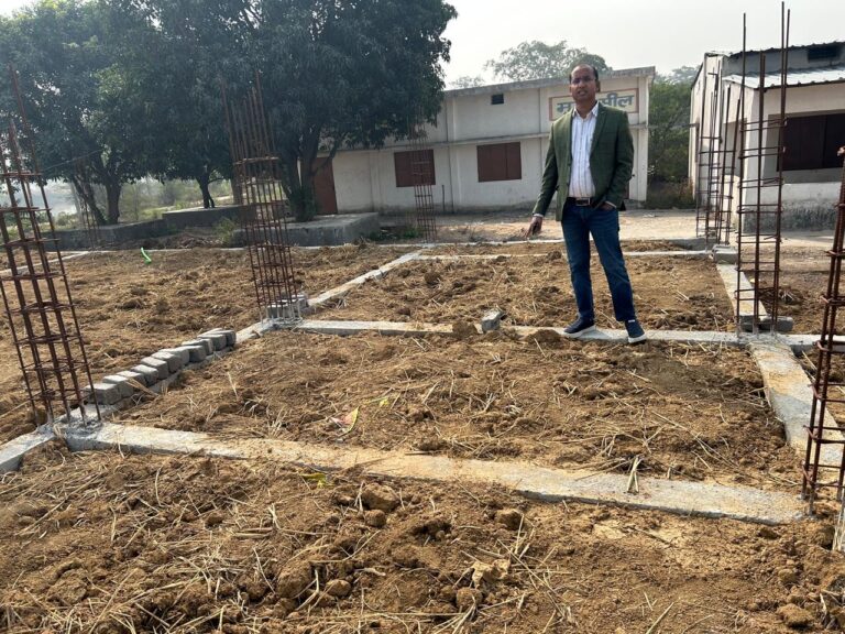 सीईओ के निरीक्षण में मिला महतारी सदन भवन के निर्माण में गड़बड़ी, फटकार से 2 दिन में हुआ सुधार