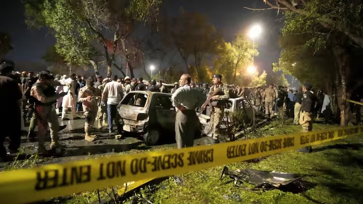 पाकिस्तान के खैबर पख्तूनख्वा में टीटीपी का हमला, सरकारी अधिकारी और पुलिसकर्मी समेत 5 की मौत