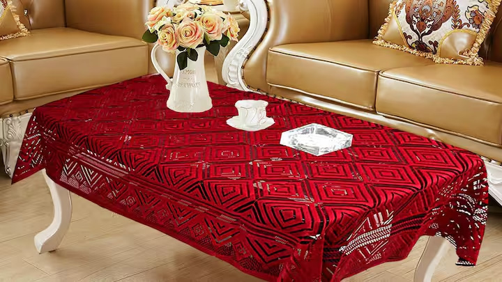 पुरानी साडिय़ां फेंकने की बजाय उनका इन 5 तरीकों से करें दोबारा इस्तेमाल