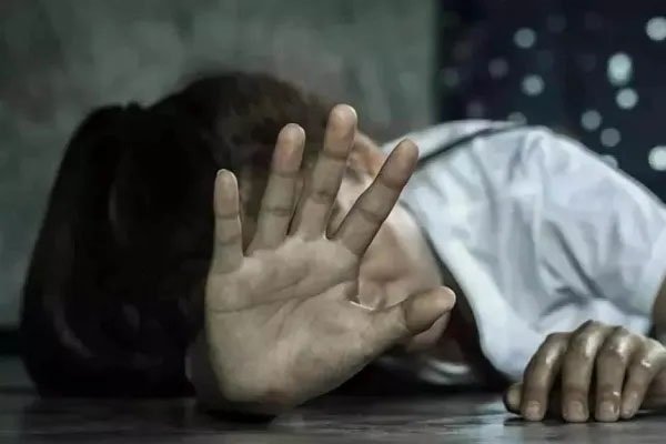 लंदन में 14 साल की सिख लड़की का 5-6 लोगों से कराया गैंगरेप, 200 सिखों ने घेरा डालकर इस तरह बचाई जान