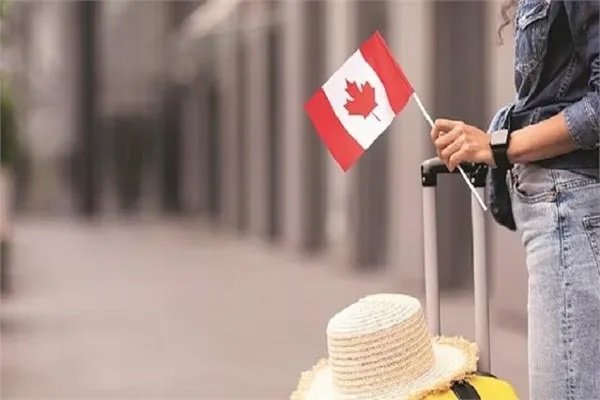 (ओटावा)कनाडा का पंजाबियों को बड़ा झटका : बुजुर्ग माता-पिता अब नहीं ले सकेंगे पीआर, केयरगिवर प्रोग्राम पर भी लगी रोक