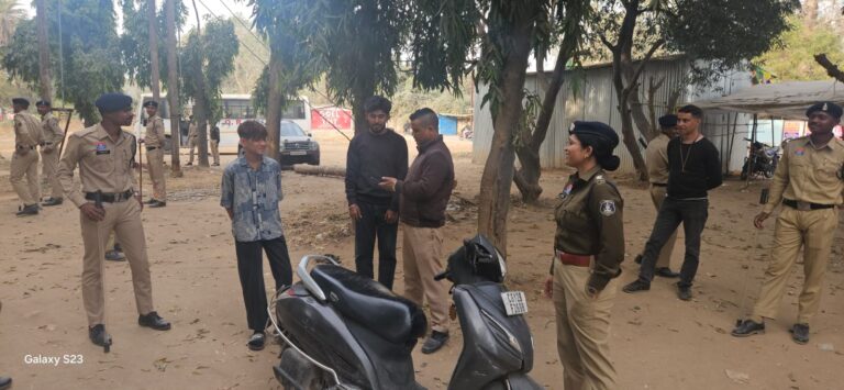 (कोरबा) स्कूल-कॉलेजों के आसपास सुरक्षा व्यवस्था सुदृढ़ करने विशेष पेट्रोलिंग