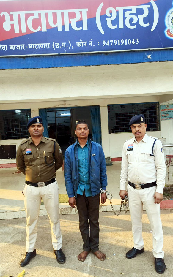 (बलौदाबाजार-भाटापारा) अवैध शराब विक्रेता से 32 पाव देशी शराब जब्त