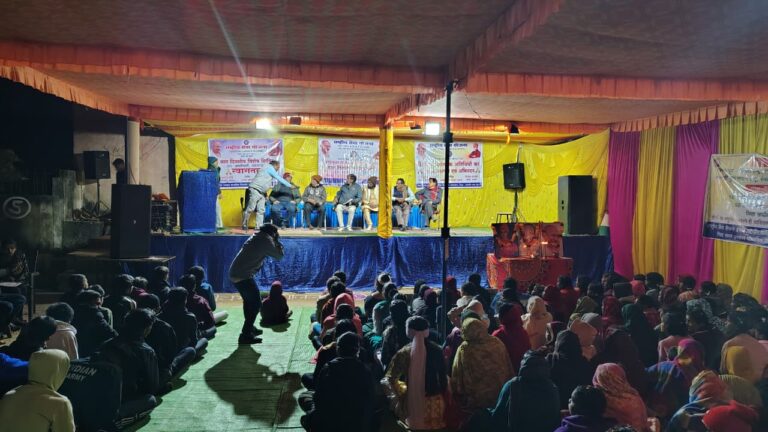 रासेवा नशा मुक्ति अभियान में कवियों ने बांधा शमां