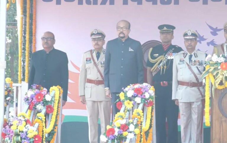 77वें गणतंत्र दिवस पर रायपुर में भव्य समारोह, राज्यपाल ने फहराया तिरंगा