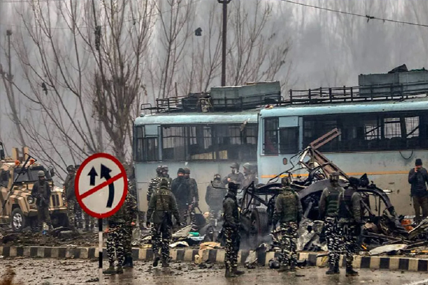 पुलवामा हमले की 7वीं बरसी : नम आंखों से शहीदों को नमन, परिवारों ने याद किए अपने वीर सपूत