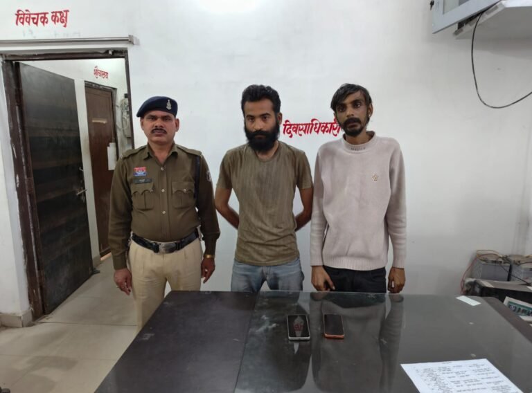 लालपुर ओवरब्रिज के नीचे चल रहा था ऑनलाइन सट्टा, न्यू राजेंद्र नगर पुलिस की कार्रवाई में दो आरोपी गिरफ्तार