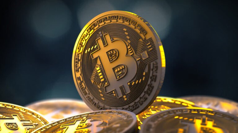 बिटकॉइन में ऐतिहासिक महाक्रैश, 40 प्रतिशत से अधिक टूटा भाव, खरीदार बाजार से नदारद