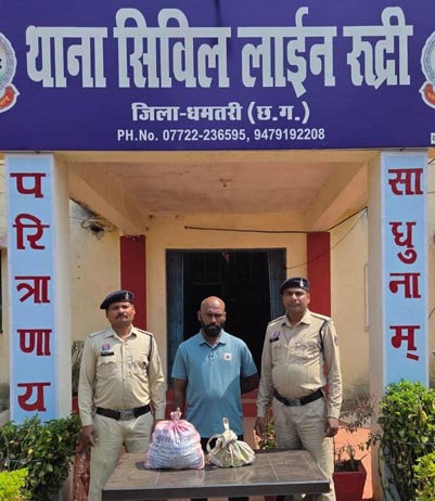 (धमतरी) धमतरी में अवैध शराब तस्करी पर कार्रवाई, 34 पौवा देशी शराब के साथ आरोपी गिरफ्तार