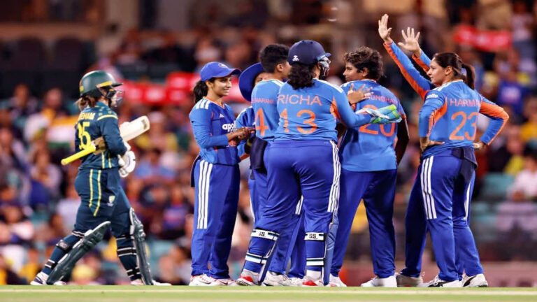भारत ने 10 साल बाद रचा इतिहास, महिला क्रिकेट टीम ने ऑस्ट्रेलिया को 17 रनों से हराया