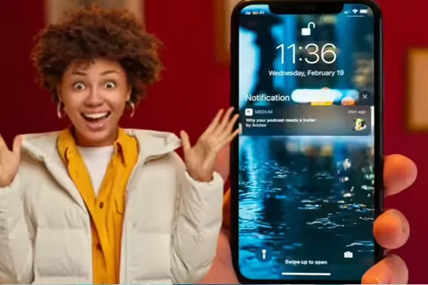 iPhone का तगड़ा फीचर, कोई अनलॉक फोन छीनकर भागे तो बस मुंह से बोलें यह एक शब्द; तुरंत हो जाएगा लॉक