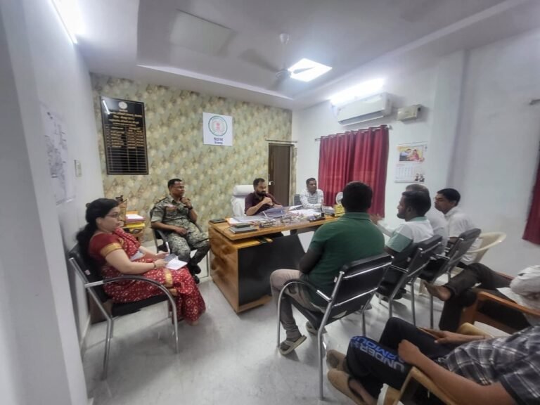 (बीजापुर)भैरमगढ़ में शांति समिति की बैठक: होली और ईद पर भाईचारे का संदेश