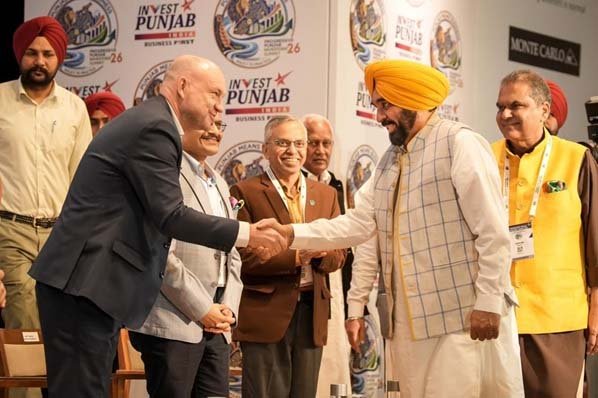 (मोहाली)हम हर प्रोजेक्ट की प्रगति की समीक्षा के लिए 6 महीने बाद निवेशकों से फिर मिलेंगे : भगवंत सिंह मान