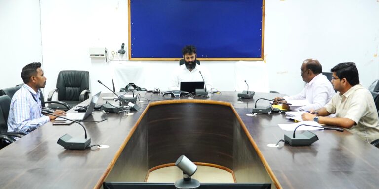 (जशपुर) निर्माण कार्यों में गुणवत्ता और समयबद्धता पर जोर