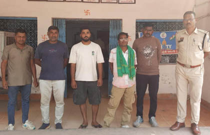 (धमतरी) धमतरी पुलिस की जुआ पर त्वरित कार्यवाही, जुआ खेलते 5 जुआरियों को किया रंगे हाथ गिरफ्तार