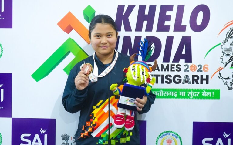(रायपुर) चार साल की बेटी को घर पर छोड़, असम की भारोत्तोलक पल्लवी ने जीता खेलो इंडिया ट्राइबल गेम्स में पदक