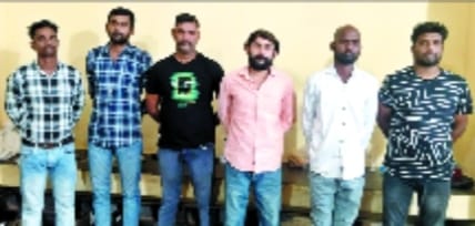 फर्जी क्राइम ब्रांच बनकर किया युवक का अपहरण, धमकी देकर 54 हजार वसूले