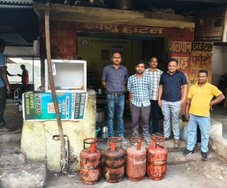 घरेलू गैस सिलेंडर का दुरूपयोग करने पर होटल से 4 सिलेंडर जप्त