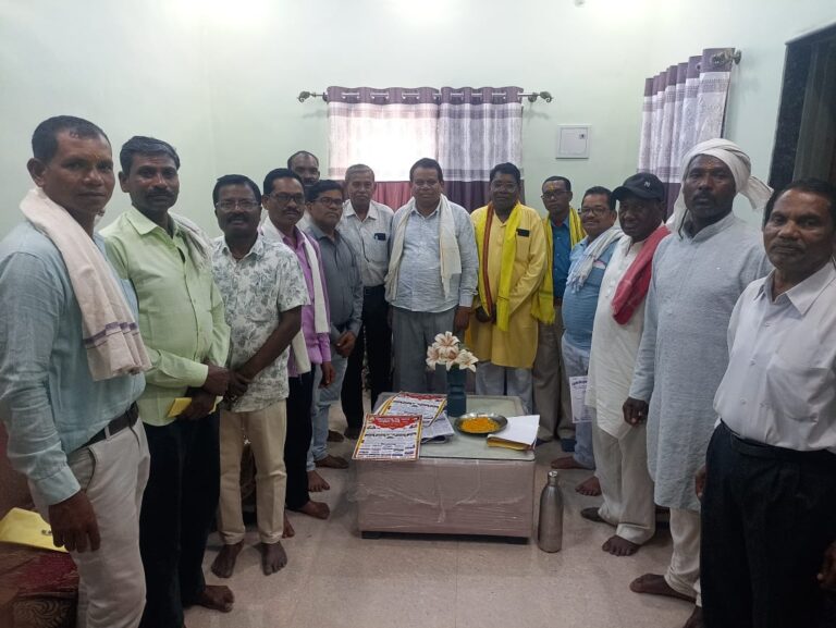 (नगरी) आदिवासी ध्रुव गोंड समाज द्वारा जिला स्तरीय 55 जोड़ों का सामुहिक विवाह कार्यक्रम की नगरी तहसील समाज को दीया आमंत्रण