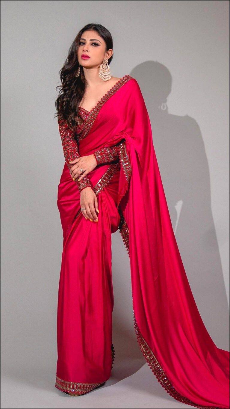 सिंगापुर की गलियों में बसा मौनी रॉय का दिल, बोलीं- शूटिंग करने आई थीं, लेकिन शहर के आकर्षण में खो गई