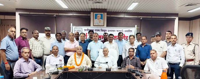 (कोरबा) एबीवीटीपीएस मड़वा से सेवानिवृत्त हुए अधीक्षण अभियंता को दी गई भावपूर्ण विदाई