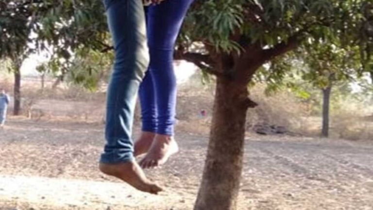 (धमतरी)छत्तीसगढ़ में प्रेमी जोड़े ने खेत में लगाई फांसी