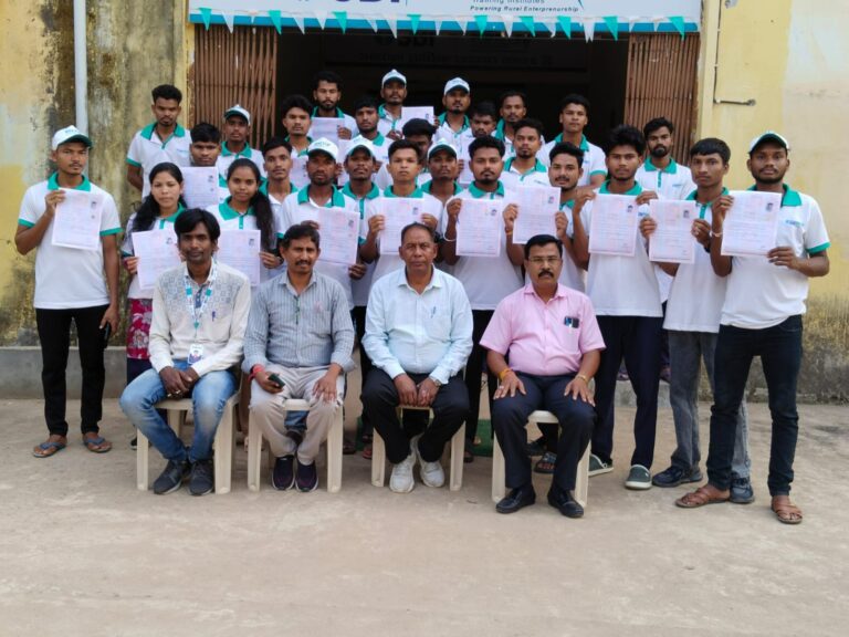 (सुकमा )सुकमा में ग्रामीण युवाओं को मिला सशक्त भविष्य का रास्ता