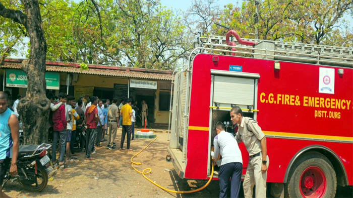 (बालोद) जिला सहकारी बैंक में शार्ट सर्किट के वजह से लगी आग
