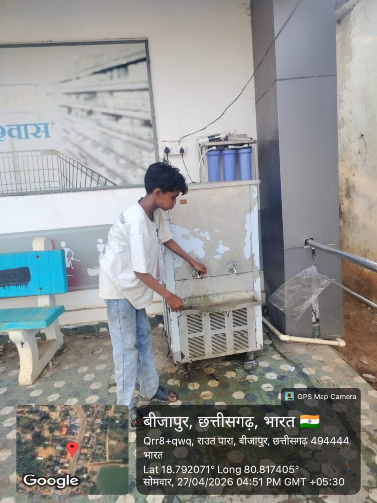 (बीजापुर)तपती गर्मी में राहत की बूंदें: बीजापुर नगर पालिका की ठंडे पानी की सशक्त व्यवस्था