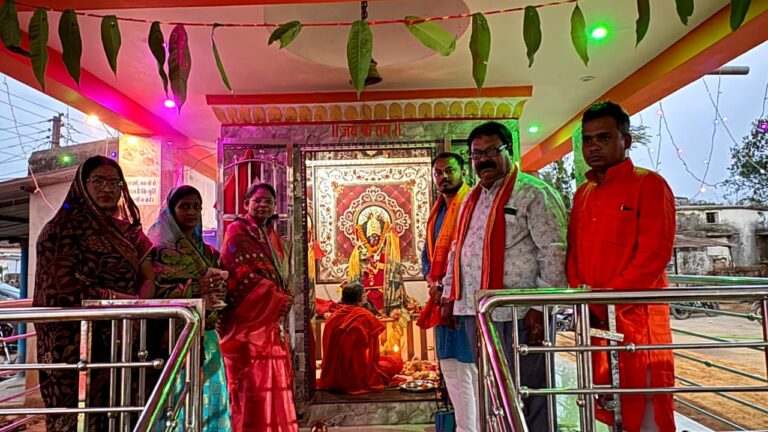 (नगरी)हनुमान जन्मोत्सव पर विधायक अंबिका मरकाम ने क्षेत्रवासियों की सुख-समृद्धि हेतु की कामना